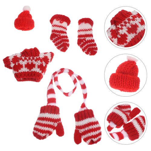 Conjunto de luvas e gorros de inverno pequenos para bonecas em tricô.
