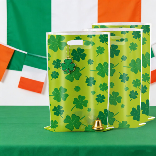 Sachets cadeaux de la Saint-Patrick avec guirlande de trèfles (10 pièces)