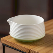 Bol à matcha japonais traditionnel – 500 ml, en céramique artisanale avec bec verseur, compatible micro-ondes, idéal pour les cérémonies du