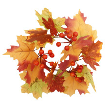 Halloween-kynttilänjalka kukka-asetelmilla