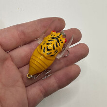 2pc 5cm/1.96in 4.5g Artificial Ladybug Fishing Bait, Cicada Beetle Insect Wobblers Fishing Lures Jigs, Topwater For Bass Carp Fishing Tackle