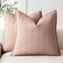 Ensemble de housses de coussin gaufrées en coton rose poudré, format carré 66 x 66 cm