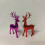 Conjunto de 2 estatuetas de renas de Natal em resina, em pé ou sentadas. 5