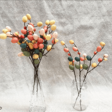 Set de decorațiuni pentru ouă de Paște – 8 ouă colorate agățate pentru