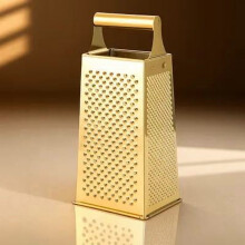 Râpe à fromage en acier inoxydable robuste dorée 1 pièce