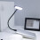 Lâmpada de leitura USB flexível e compacta para laptop, com luz LED regulável, ideal para casa e escritório. 6