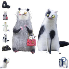 Personnages familiers en feutre de laine – Opossums et chats en feutre aiguilleté faits main, mini figurines humoristiques et douces pour la