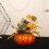 Halloween-gresskar med kunstige blomster, 1 stk. 5