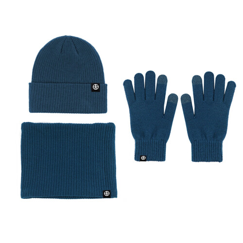 Conjunto de gorro, cachecol e luvas de inverno em tricô