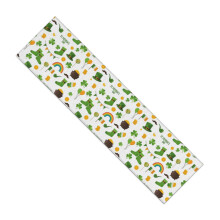 Szent Patrik-napi asztali futó fehér mintával 33x122 cm