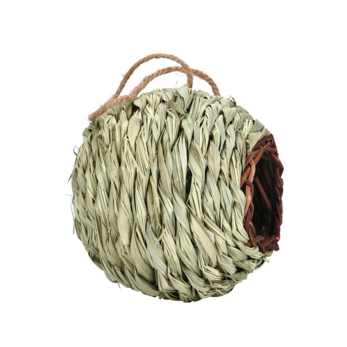 Hangend rieten vogelhuisje voor buiten.