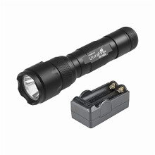 Yksitilainen kädessä pidettävä taskulamppu WF-502B, V6LED, erittäin tehokas 1000 lumenin hwawys-LED-taskulamput, pieni taskulamppu