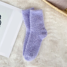 Calze in pile di corallo per uomo e donna: spesse, calde e che non perdono pelo, perfette per dormire e rilassarsi in casa durante l'inverno.