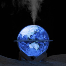 Humidificateur de nuit Planet 330 ml Ă trois vitesses