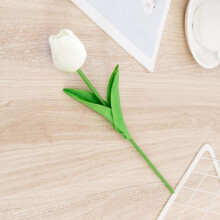 Bouquet de tulipes artificielles blanches de 34 cm (13,4 po), sans odeur, idéal pour les mariages et la décoration intérieure et extérieure.