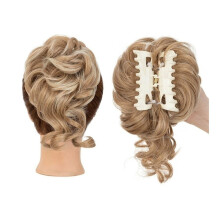 Chignon décoiffé avec pince à cheveux, chignon synthétique bouclé et ondulé, coiffure ébouriffée avec mèches.