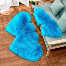 Heart-shaped Plush Rug Runner for Bedroom & Living Room, Soft Love Heart Floor Mat, Cozy Sofa Cushion, Valentine's Day Decor, Blue, 27.5x13.7 in