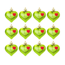 Handgemaakte ronde houten kersthanger met liefdesmotief – perfecte kerstboomversiering en een hartverwarmend cadeau