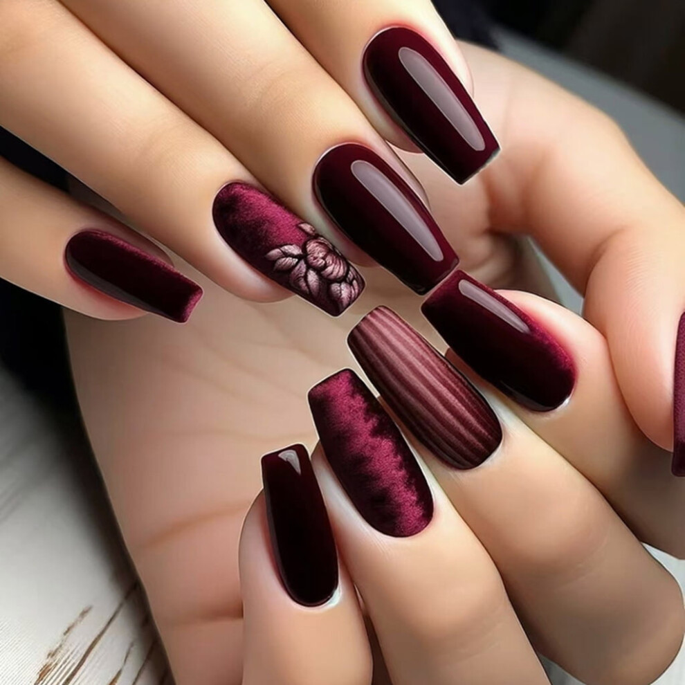 French Style Press on Nail with Floral and Stripes False Nail Artificial Nail Acrylic Stick on Nail Manicure 24pcs