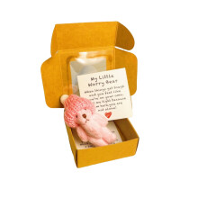 Ours en peluche fait main dans une boîte, souvenir inspirant avec carte à message positif, cadeau animal en peluche pour les amis ou les amoureux