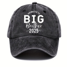 Säädettävä vintage-tyylinen pesty lippalakki, jossa on "Ylennetty BIG Brother 2025" -kuvio, unisex, 100% viskoosia, hauska perheteemainen design,