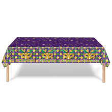 Ensemble de nappes et vaisselle jetables pour une fête de Mardi Gras à la Nouvelle-Orléans.