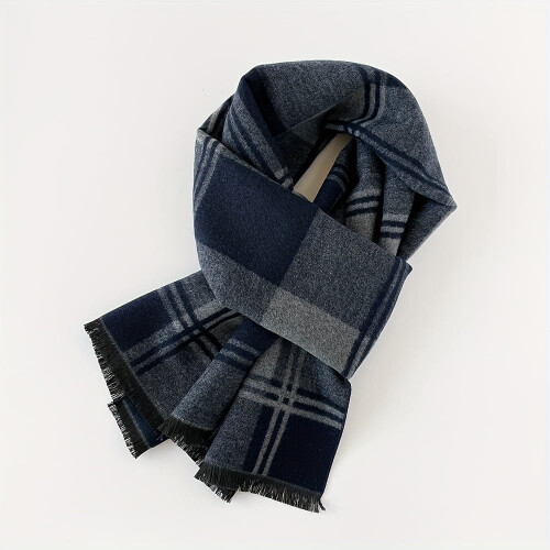 Herrhalsduk i ullblandning – Geometrisk stickning, 95 % polyester 5 %