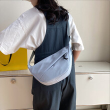 Dámska nylonová crossbody kabelka veľká, vodotesná, 1 ks