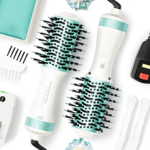 2025 4-in-1 Dual Voltage Travel Hair Dryer Brush – Mini Hot Air Straightener & Curler with Titanium Barrel(Green)
