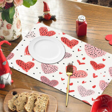 Valentijnsdag placemat van linnen in de vorm van een hartje, 12x18 inch.
