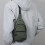 Bolsa transversal de nylon impermeável com alça ajustável. 5