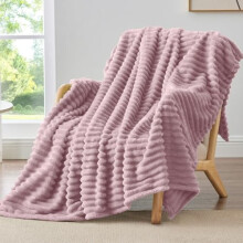 Plaid polaire pour canapé - Couverture douce et chaude 300 g/m² couleur violet baie, couverture rayée décorative et idéale à offrir pour femmes