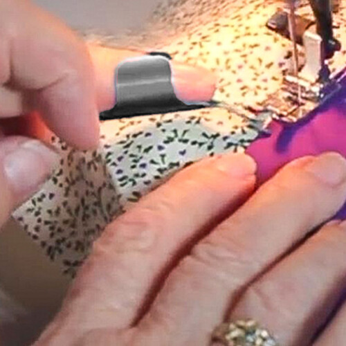 Professional Plastic Sewing Finger Pusher Thimble Wear-Resistant Black 5g