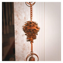 Cadena de Lluvia en Forma de Cono de Pino, Cadena Colgante Decorativa de Cono de Pino con Grafiti Antiguo, Campanas de Hierro MetáLico