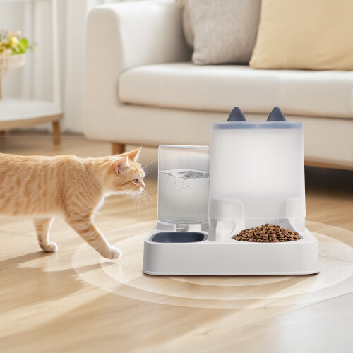 Living And Home 2 in 1 Automatic Pet Feeder 1