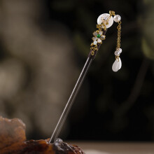 (1) Vintage Flower Wood Hair Stick for Women & Salon