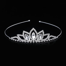 (White) Elegant Hollow Alloy Bridal Crown for Cosplay