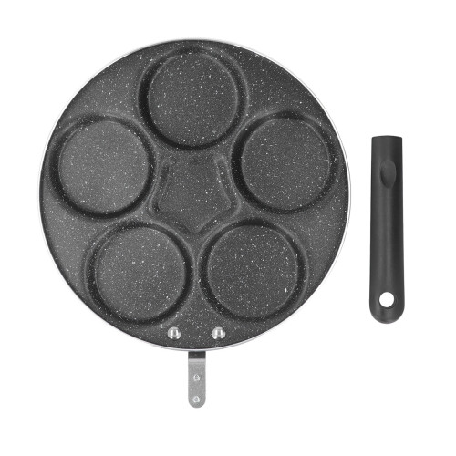 Mini Iron Egg Frying Pan 17.5cm Nonstick Omelette Pan for Breakfast 2