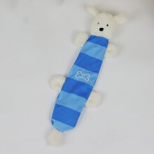 Brinquedo de pelúcia perfumado com apito para cães de pequeno e médio porte.