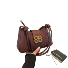 kleine quadratische Tasche im Retro-Stil für die Achselhöhle