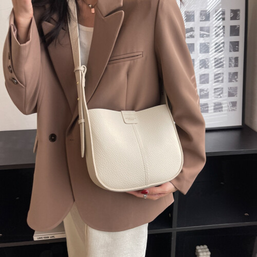 Vintage-Beuteltasche aus weichem Leder 1