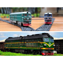 2 Pcs Simulation 1:87 Internal-Combustion Locomotive Model Toy Acousto-Optic Train Toys for Children Gift,  & Orange