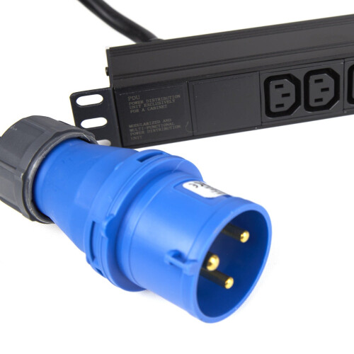 kenable PDU IEC C13 Sockets 12 Way to 32A Commando Power Distribution Unit Horizontal 3m