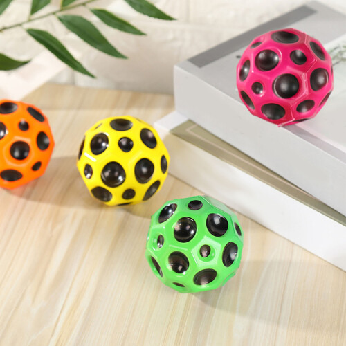 Elastischer Space Bouncing Foam Ball 66 mm Grün für Hand-Auge-Koordination 2