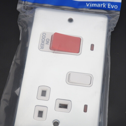 DETA VE1302PCHW Cooker Control Unit 45A with Mains Socket Faceplate Chrome 2