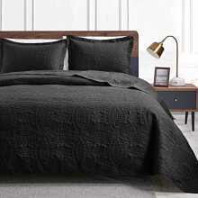King Size Quilt Set – Black, Soft Lightweight Bedspread, Modern Coin Pattern, 3-Pc (1 Quilt + 2 Shams), All-Season Use
