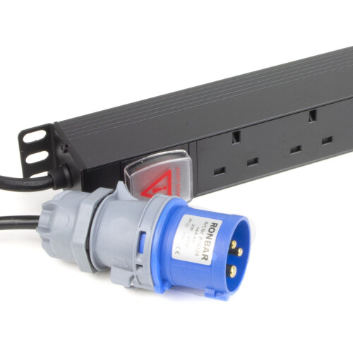 kenable PDU UK Sockets 10 Way to 16A Commando Power Distribution Unit Vertical 3m