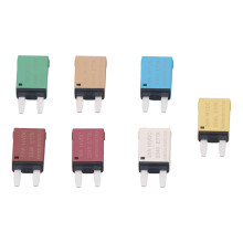 Disjoncteur à réarmement automatique pour systèmes 12 V, fusible réarmable à lame miniature, format compact pour véhicules, homologué UL.