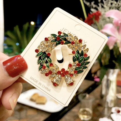 Broșă de Crăciun, insignă decorativă festivă