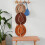 Porte-chapeaux mural décoratif en corde macramé 5